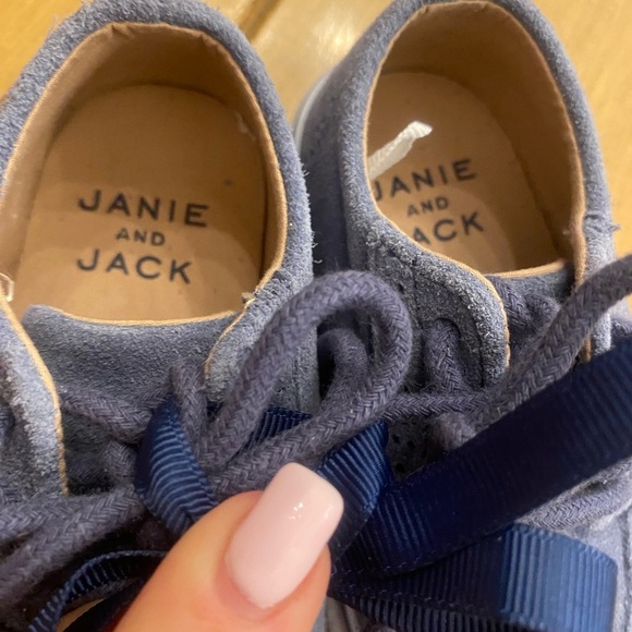 Janie & Jack Blue Suede Leather Wing Tip Shoes New without tag NWOT Size 6 - Picture 11 of 12